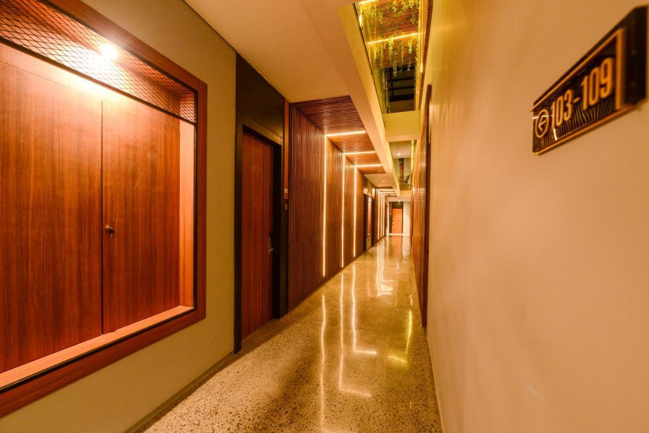 Nata Azana Hotel Solo Kültér fotó