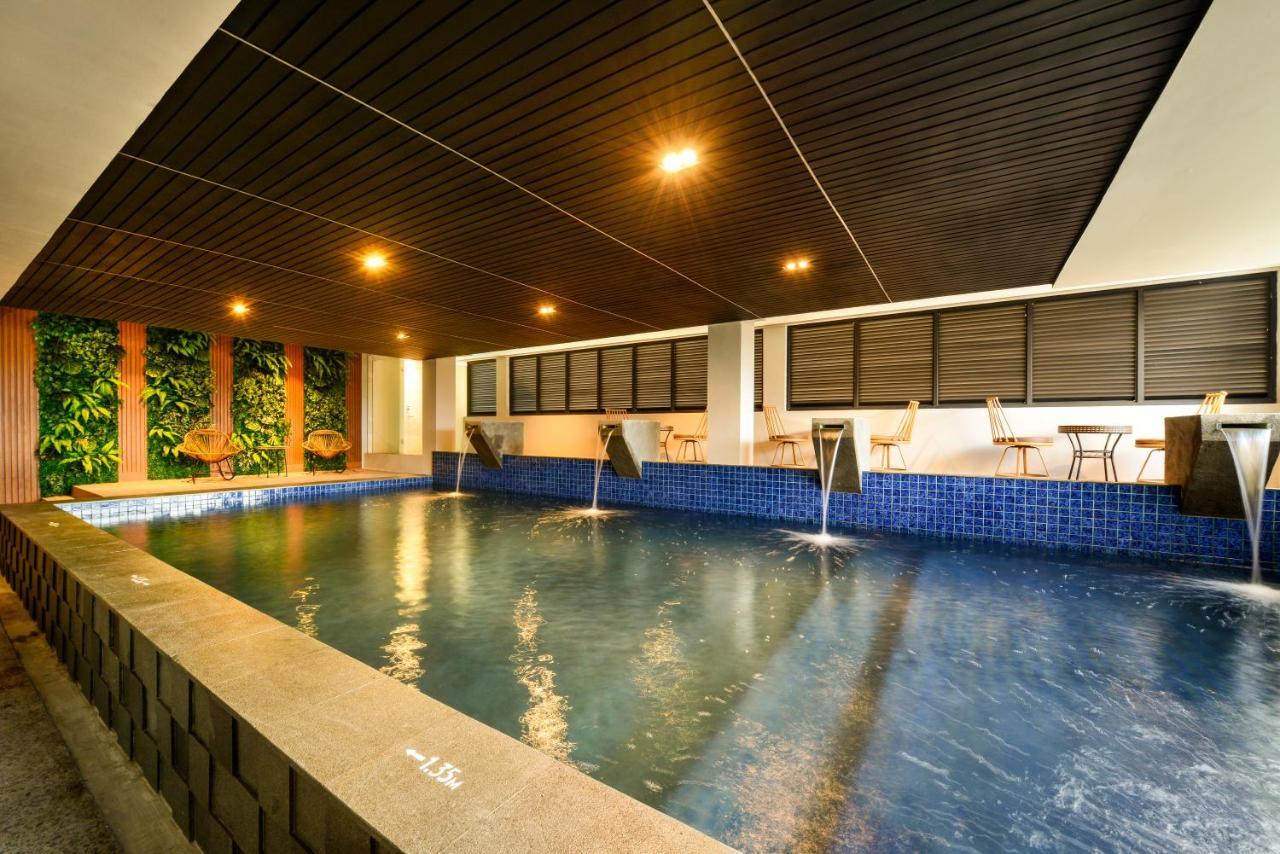 Nata Azana Hotel Solo Kültér fotó