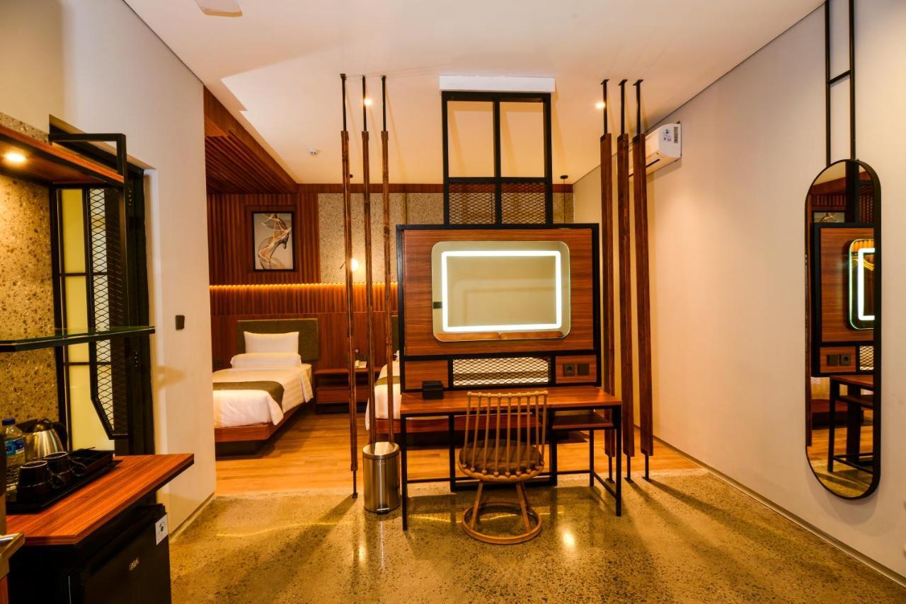 Nata Azana Hotel Solo Kültér fotó
