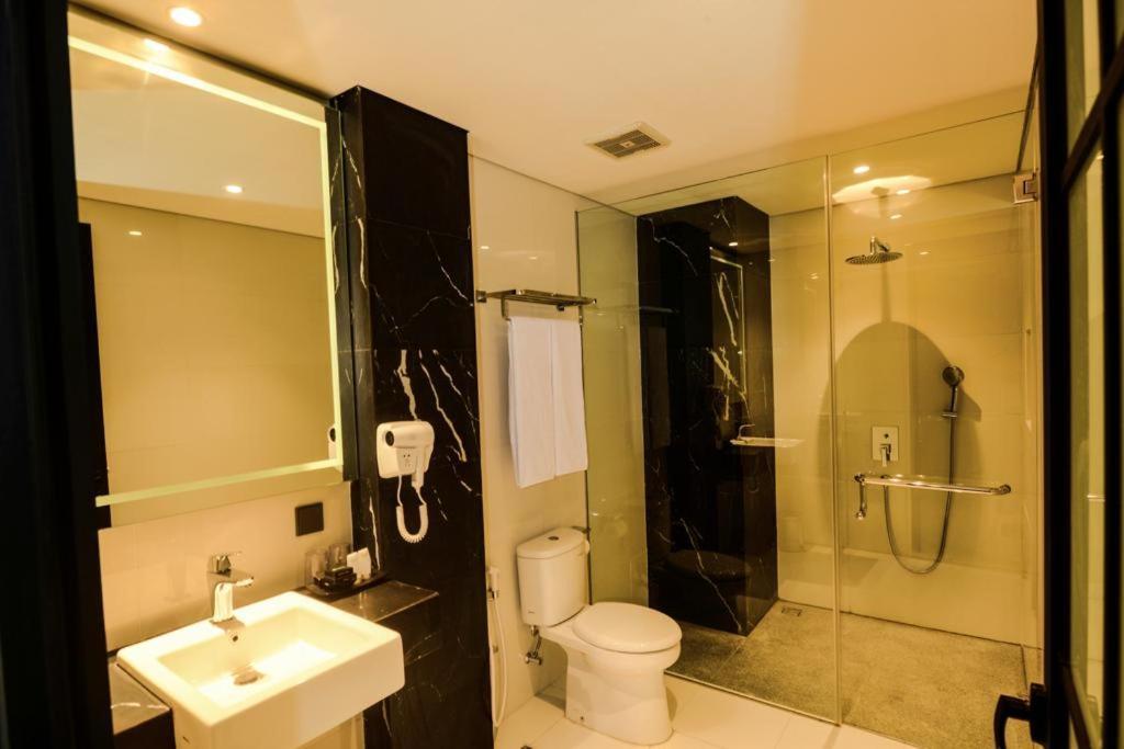 Nata Azana Hotel Solo Kültér fotó